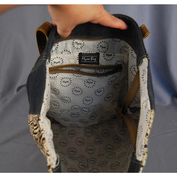 EUC Myra Bag Western Upcycled Canvas Horse Hair Leather Tote Bag Zip Pocket - Picture 9 of 9